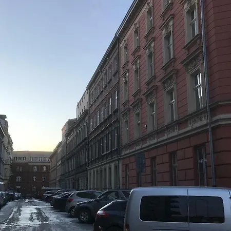 Old Town Apartment *